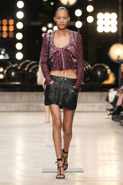 Look 4